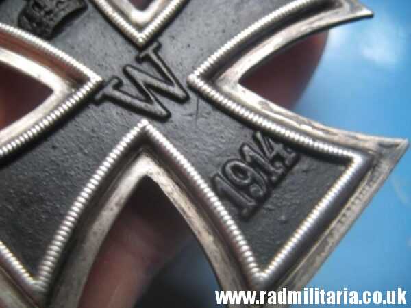 & original WW1 German IRON CROSS 2nd class in good condition with maker marks - genuine !! - Image 9