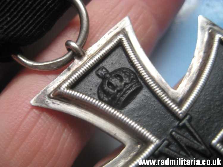 & original WW1 German IRON CROSS 2nd class in good condition with maker marks - genuine !! - Image 10