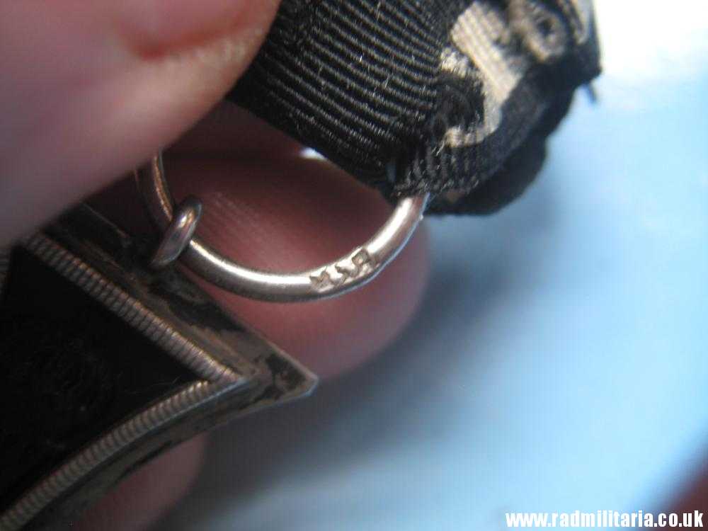 & original WW1 German IRON CROSS 2nd class in good condition with maker marks - genuine !! - Image 17