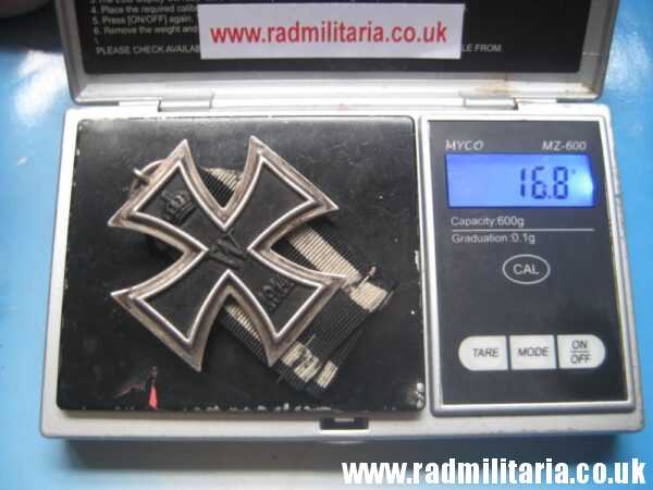 & original WW1 German IRON CROSS 2nd class in good condition with maker marks - genuine !! - Image 20