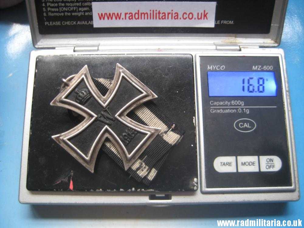 & original WW1 German IRON CROSS 2nd class in good condition with maker marks - genuine !! - Image 20
