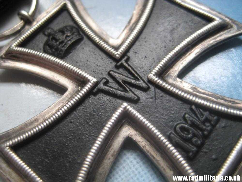 & original WW1 German IRON CROSS 2nd class in good condition with maker marks - genuine !! - Image 23
