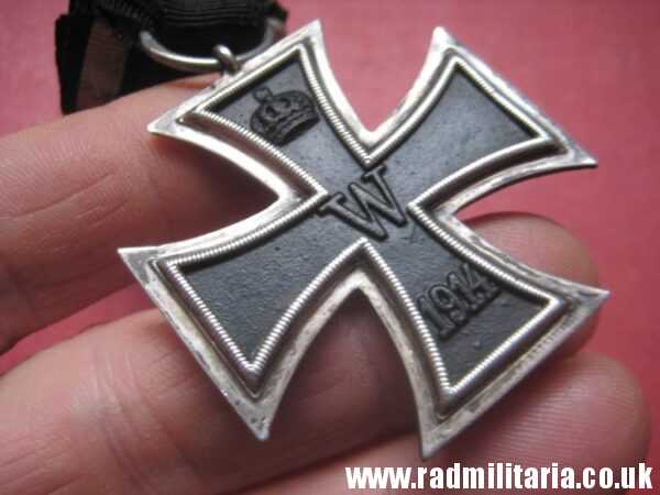 & original WW1 German IRON CROSS 2nd class in good condition with maker marks - genuine !! - Image 29