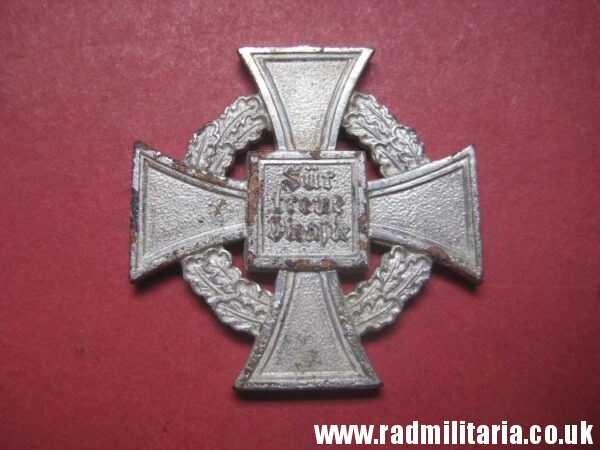 & WW2 German FAITHFUL SERVICE DECORATION - FUR TREUE DIENSTE, metal detecting find (no.1) - Image 2