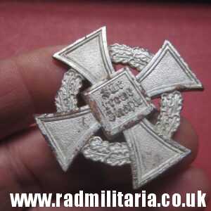 & WW2 German FAITHFUL SERVICE DECORATION - FUR TREUE DIENSTE, metal detecting find (no.1)