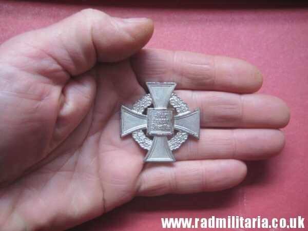 & WW2 German FAITHFUL SERVICE DECORATION - FUR TREUE DIENSTE, metal detecting find (no.2) - Image 5