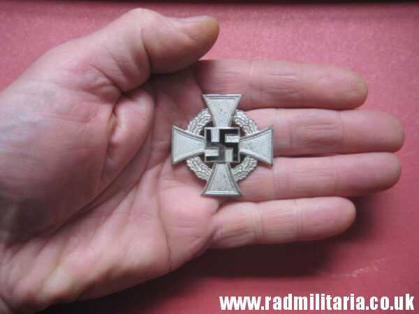 & WW2 German FAITHFUL SERVICE DECORATION - FUR TREUE DIENSTE, metal detecting find (no.3) - Image 7