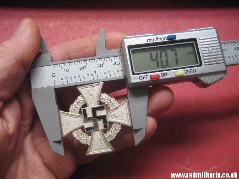 & WW2 German FAITHFUL SERVICE DECORATION - FUR TREUE DIENSTE, metal detecting find (no.3) - Image 9