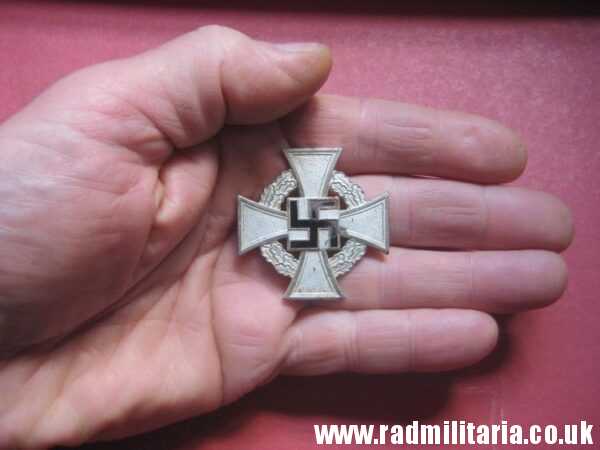 & WW2 German FAITHFUL SERVICE DECORATION - FUR TREUE DIENSTE, metal detecting find (no.4)