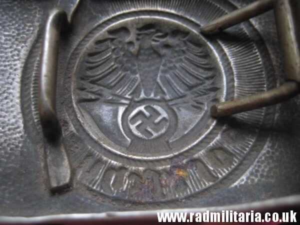 & WW2 original German POSTSCHUTZ Belt BUCKLE made of white metal - rare. - Image 2