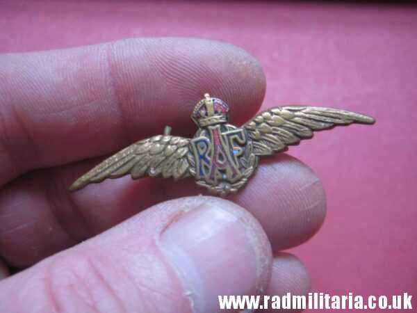 & original WW2 Royal Air Force RAF small BADGE sweetheart broche - genuine ! - Image 3