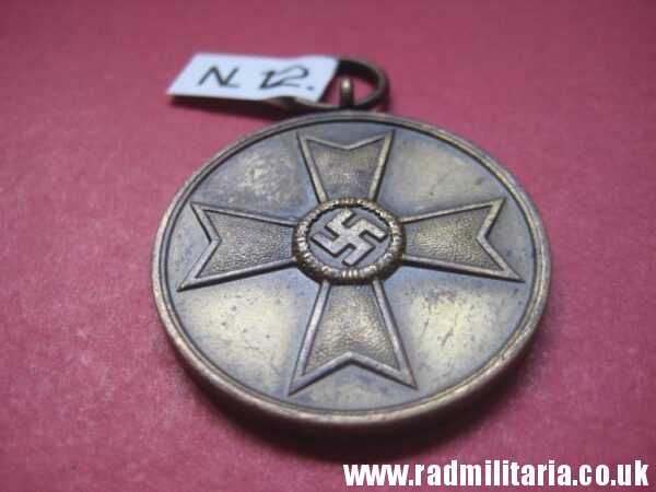 & WW2 original German MEDAL 1939 - Fur Kriegs Verdienst 1939 - Medal of the War Merit Cross (no.12) - Image 3