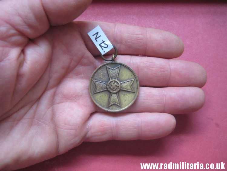 & WW2 original German MEDAL 1939 - Fur Kriegs Verdienst 1939 - Medal of the War Merit Cross (no.12) - Image 5