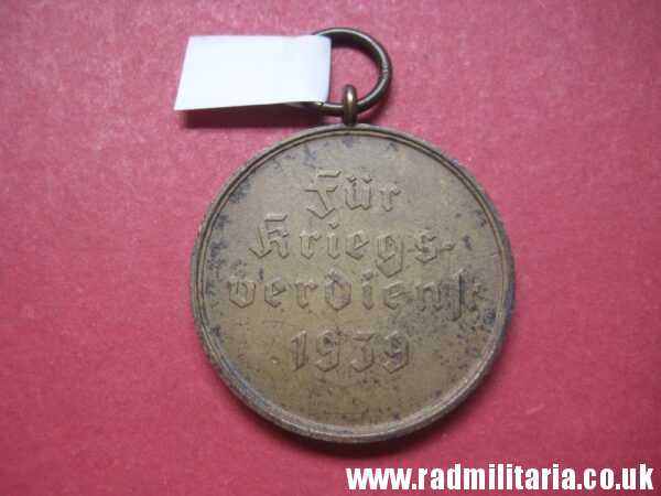 & WW2 original German MEDAL 1939 - Fur Kriegs Verdienst 1939 - Medal of the War Merit Cross (no.1 - Image 4