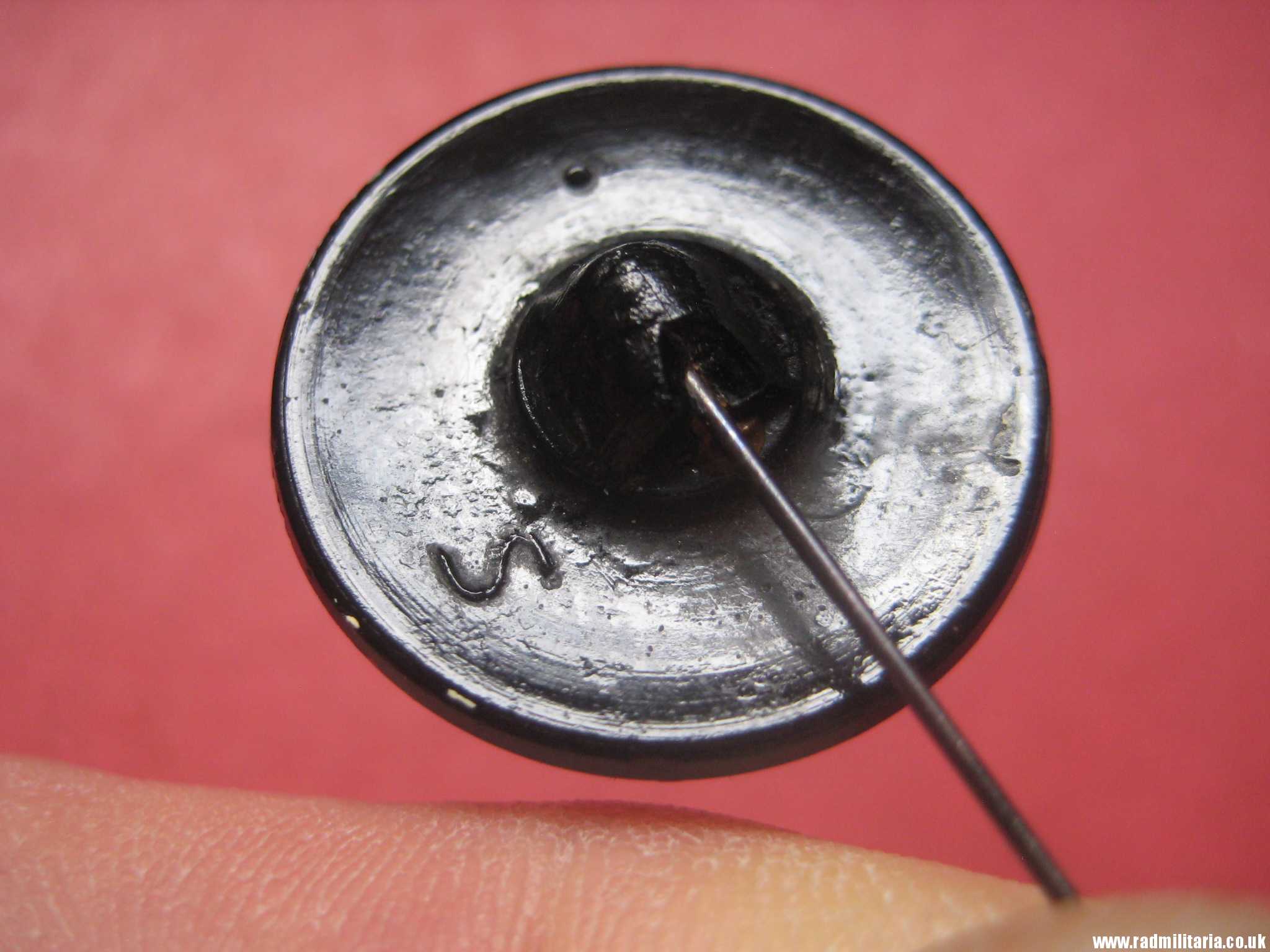 & WW1 German GLASS BADGE with date 1914 1916 - original Pin badge in good condition. - Image 9