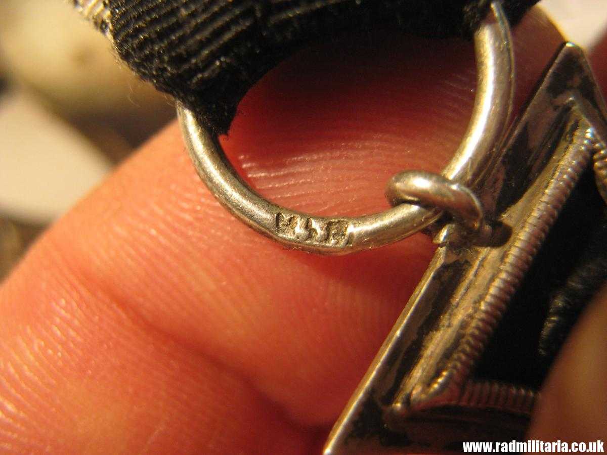 & original WW1 German IRON CROSS 2nd class in good condition with maker marks - genuine !! - Image 34