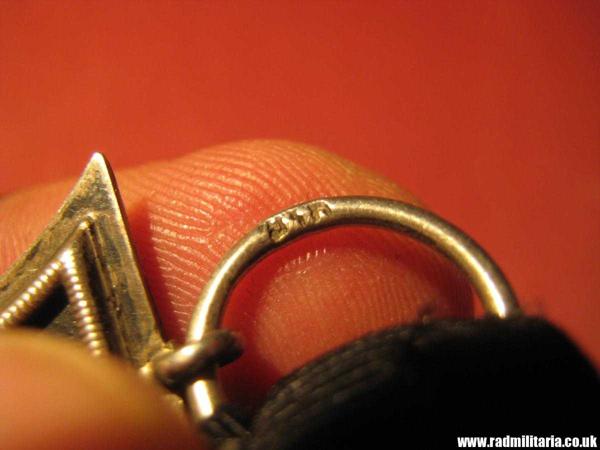 & original WW1 German IRON CROSS 2nd class in good condition with maker marks - genuine !! - Image 35