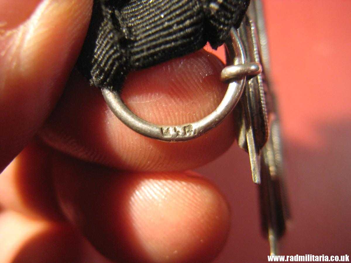 & original WW1 German IRON CROSS 2nd class in good condition with maker marks - genuine !! - Image 44