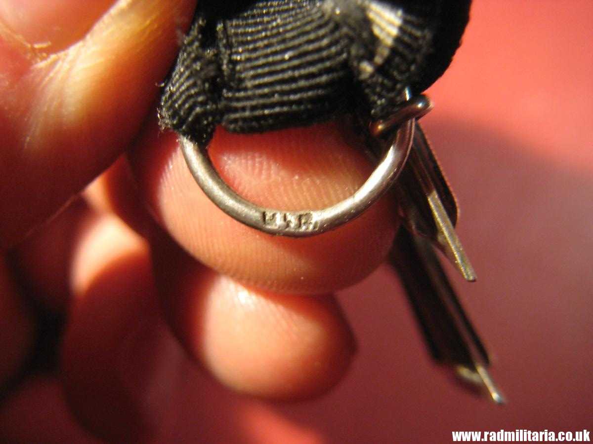 & original WW1 German IRON CROSS 2nd class in good condition with maker marks - genuine !! - Image 48