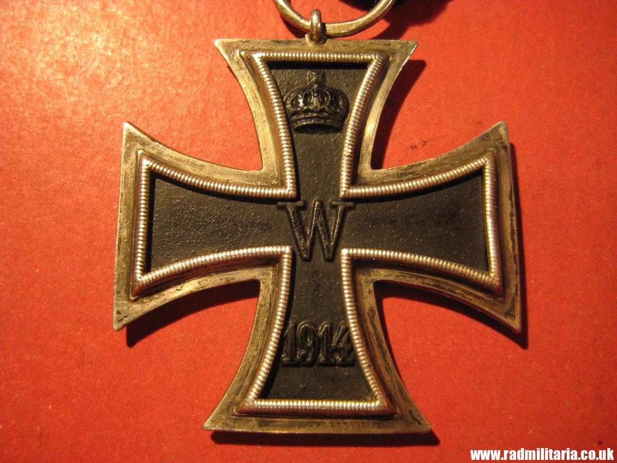 & original WW1 German IRON CROSS 2nd class in good condition with maker marks - genuine !! - Image 58