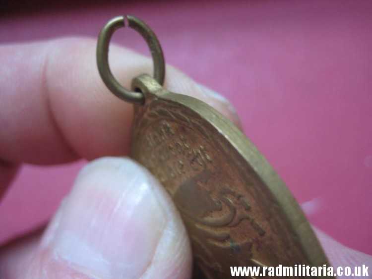 & WW1 genuine German MEDAL - FUR TREUE IM WELTKRIEGE 1914 1918, good condition - Image 7