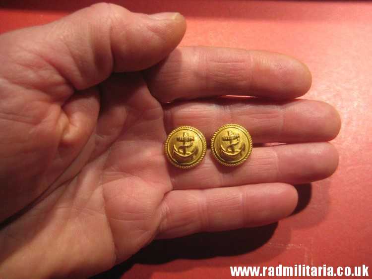 & WW2 German perfect quality KRIEGSMARINE BUTTONS - SET of 2, maker: ASSMANN SOHNE v. good condition.