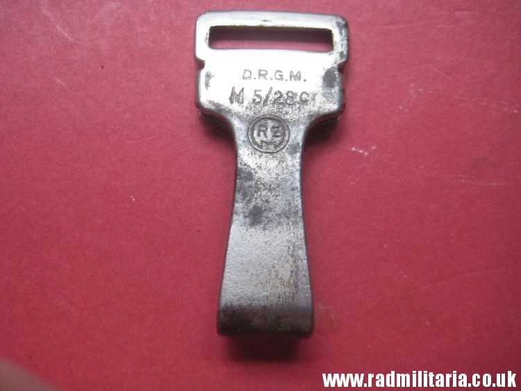 & WW2 original German HitlerYouth 20mm CARBINE HOOK (HJ, DJ) maker marks: RZM M5/28c - Image 18