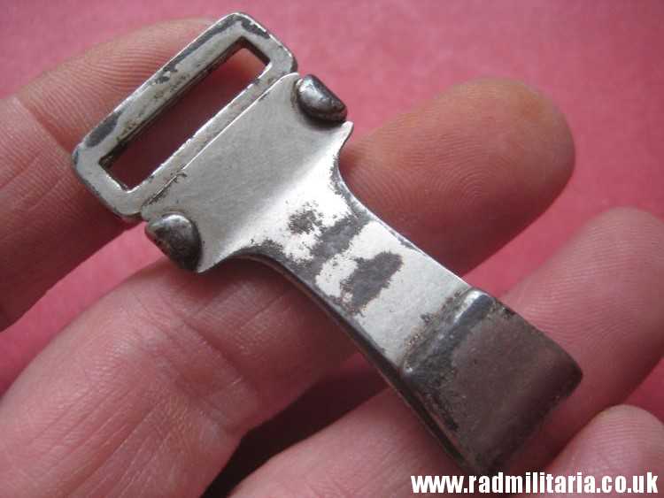 & WW2 original German HitlerYouth 20mm CARBINE HOOK (HJ, DJ) maker marks: RZM M5/28c - Image 3