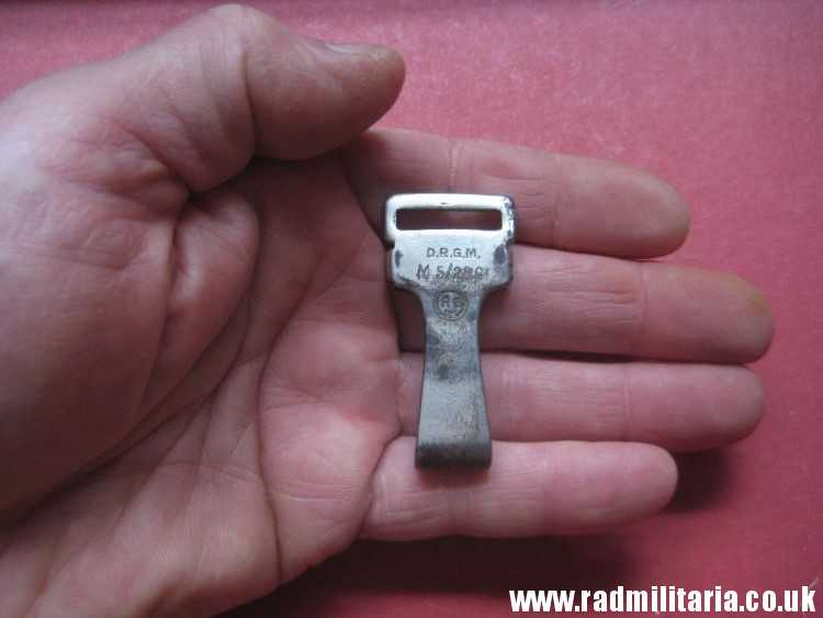 & WW2 original German HitlerYouth 20mm CARBINE HOOK (HJ, DJ) maker marks: RZM M5/28c - Image 2