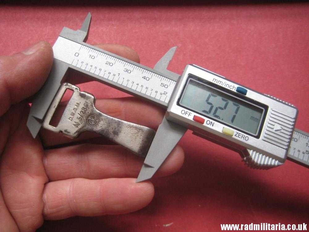 & WW2 original German HitlerYouth 20mm CARBINE HOOK (HJ, DJ) maker marks: RZM M5/28c - Image 10