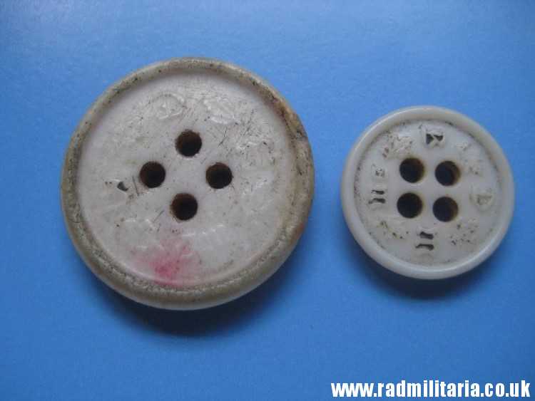 & SET of 2 WW2 German PLASTIC BUTTONS: BDM JM - RZM A9/1 metal detecting find. - Image 11