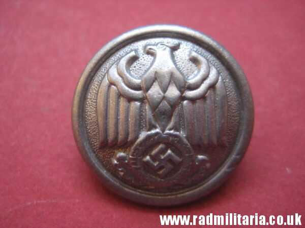 & WW2 SET of 2 German silver color diplomatic BUTTONS marked: "BS" - genuine. - Image 2