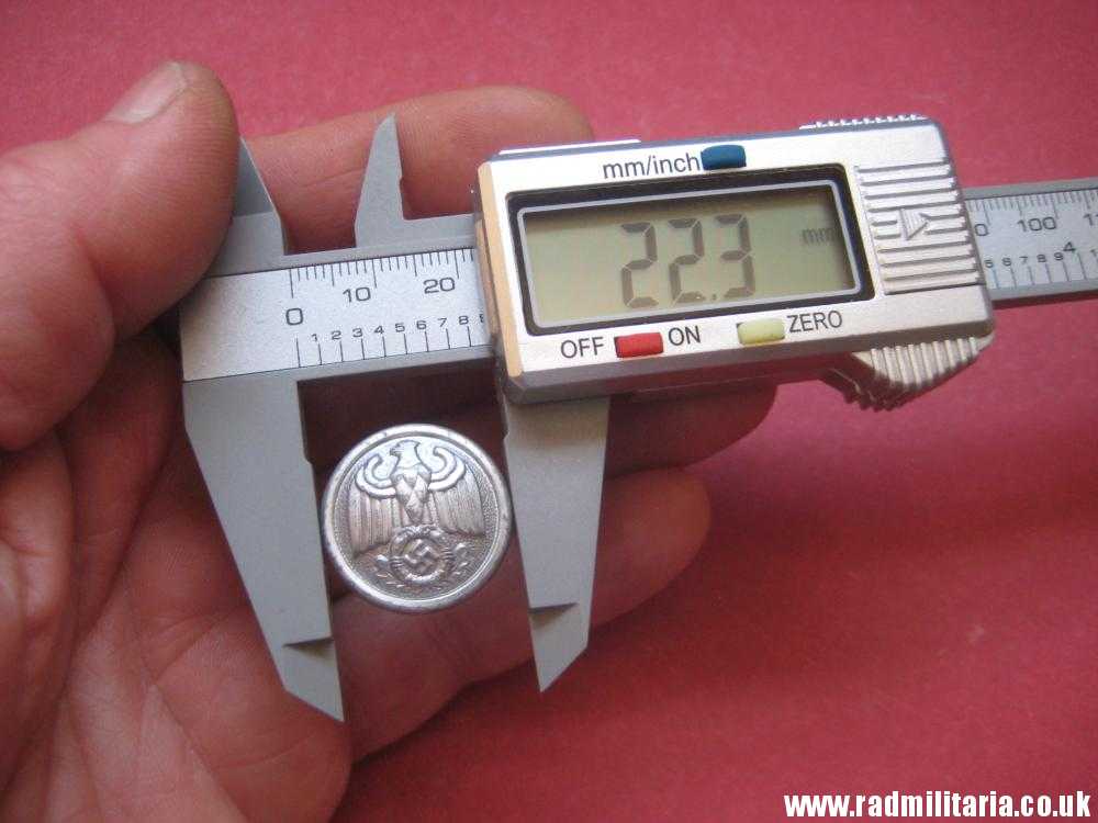 & WW2 original German Diplomatic Corps or RMBO BUTTON marker: "GG 22/m" v. good condition. - Image 11