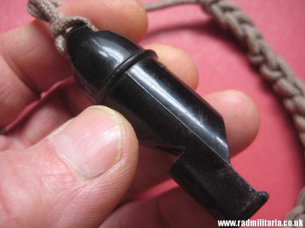 & WW2 original old BLACK WHISTLE with lanyard, maker mark: "S 170/1 1" - HitlerJugend. - Image 4