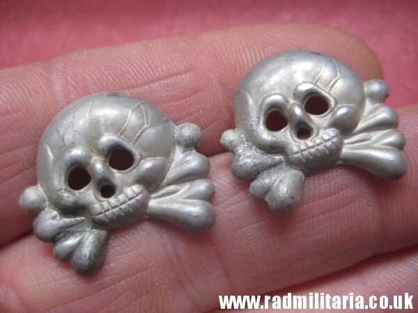 & WW2 SET of 2 original German SKULL BADGES in good condition aluminum Collar BADGES. - Image 13