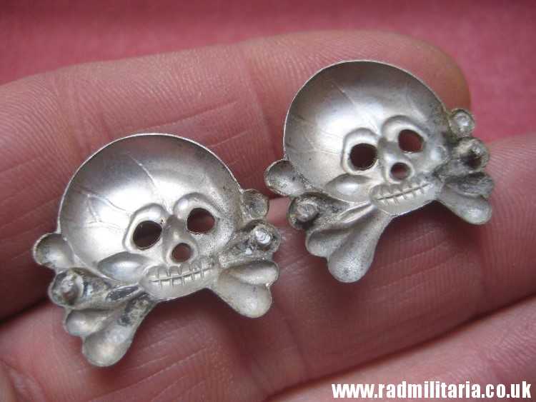 & WW2 SET of 2 original German SKULL BADGES in good condition aluminum Collar BADGES. - Image 14