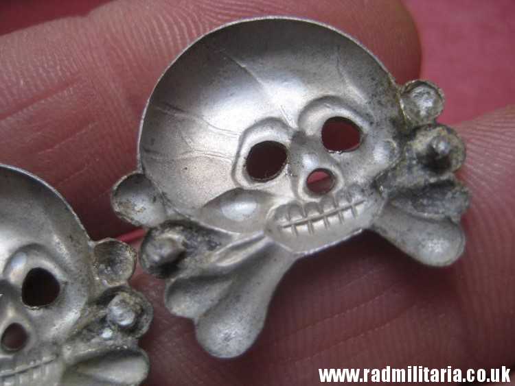 & WW2 SET of 2 original German SKULL BADGES in good condition aluminum Collar BADGES. - Image 15
