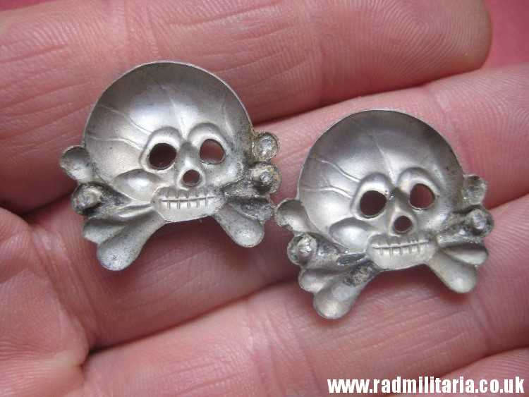 & WW2 SET of 2 original German SKULL BADGES in good condition aluminum Collar BADGES. - Image 22