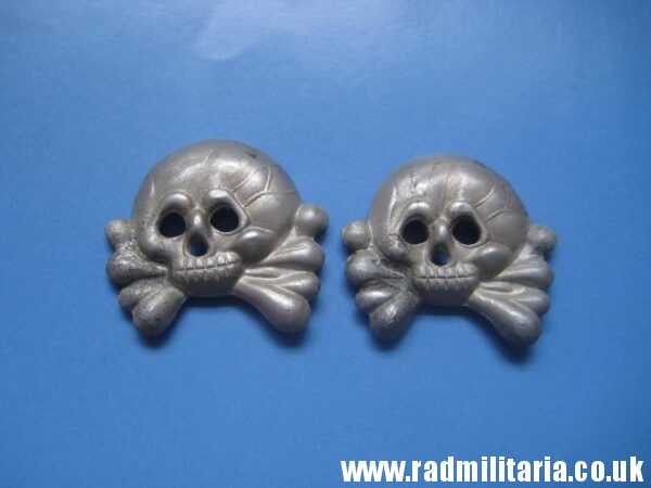 & WW2 SET of 2 original German SKULL BADGES in good condition aluminum Collar BADGES. - Image 24