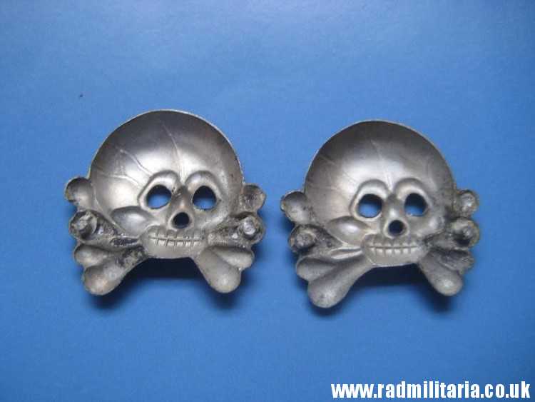 & WW2 SET of 2 original German SKULL BADGES in good condition aluminum Collar BADGES. - Image 3