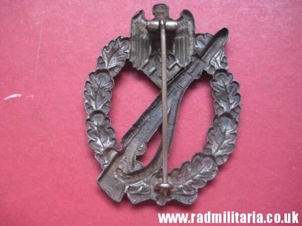 & original WW2 German INFANTRY ASSAULT BADGE rare pattern, marked: "A" - Assmann v. good condition !! - Image 21