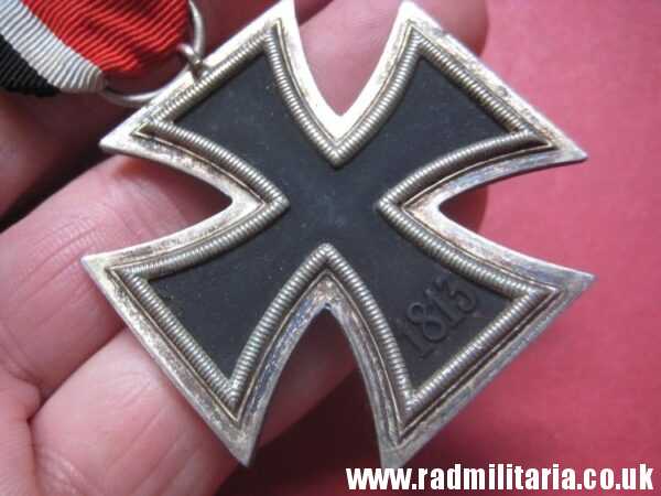 & original WW2 German IRON CROSS 2nd class in very good condition, marked "25" - 100% genuine ! - Image 6