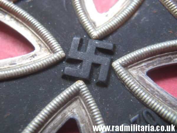 & original WW2 German IRON CROSS 2nd class in very good condition, marked "25" - 100% genuine ! - Image 16