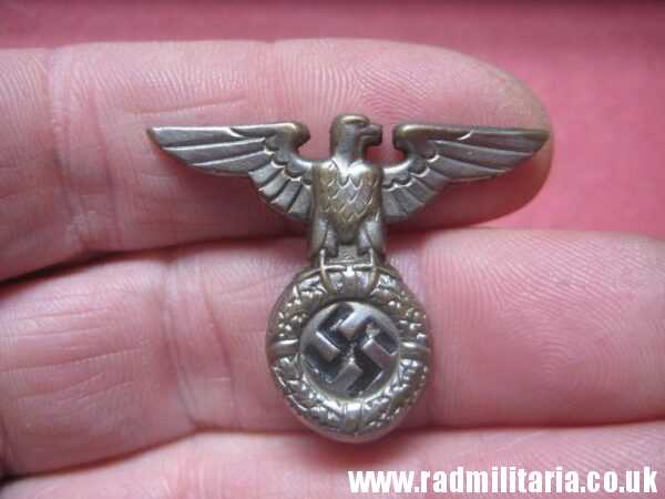 & WW2 Nazi German metal EAGLE BADGE - Cap Badge in good condition - SA, SS, NSDAP.