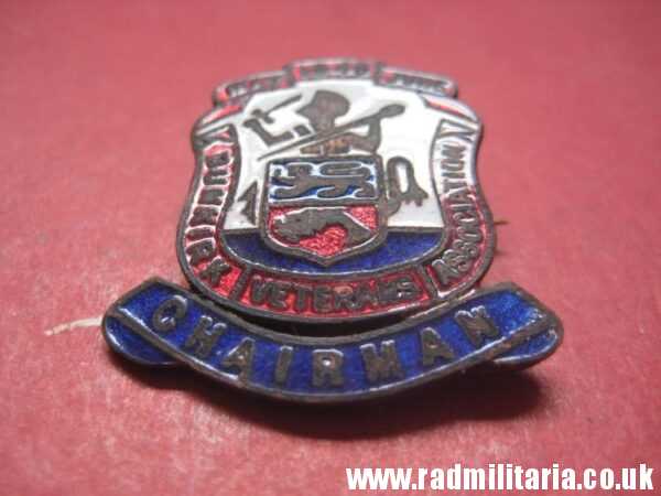 & post WW2 original ENAMEL BADGE - 1940 DUNKIRK Veterans Associacion - CHAIRMAN - Image 3