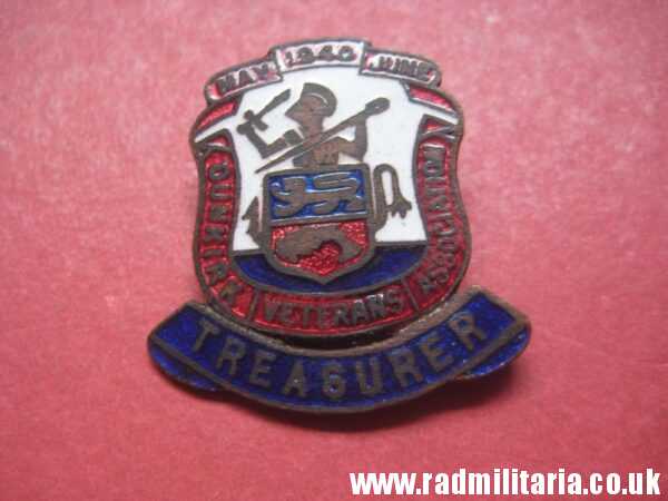 & post WW2 original ENAMEL BADGE - 1940 DUNKIRK Veterans Associacion - TREASURER - Image 2