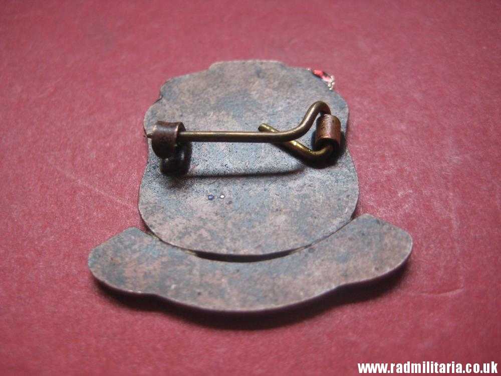 & post WW2 original ENAMEL BADGE - 1940 DUNKIRK Veterans Associacion - TREASURER - Image 5