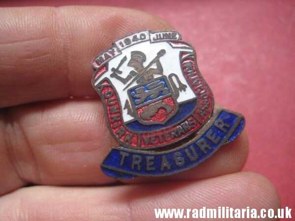 & post WW2 original ENAMEL BADGE - 1940 DUNKIRK Veterans Associacion - TREASURER - Image 6