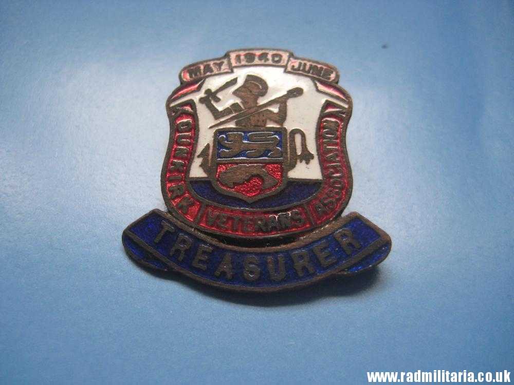 & post WW2 original ENAMEL BADGE - 1940 DUNKIRK Veterans Associacion - TREASURER - Image 15