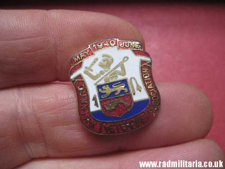 & post WW2 original ENAMEL BADGE - 1940 DUNKIRK Veterans Associacion - gold color badge. - Image 5